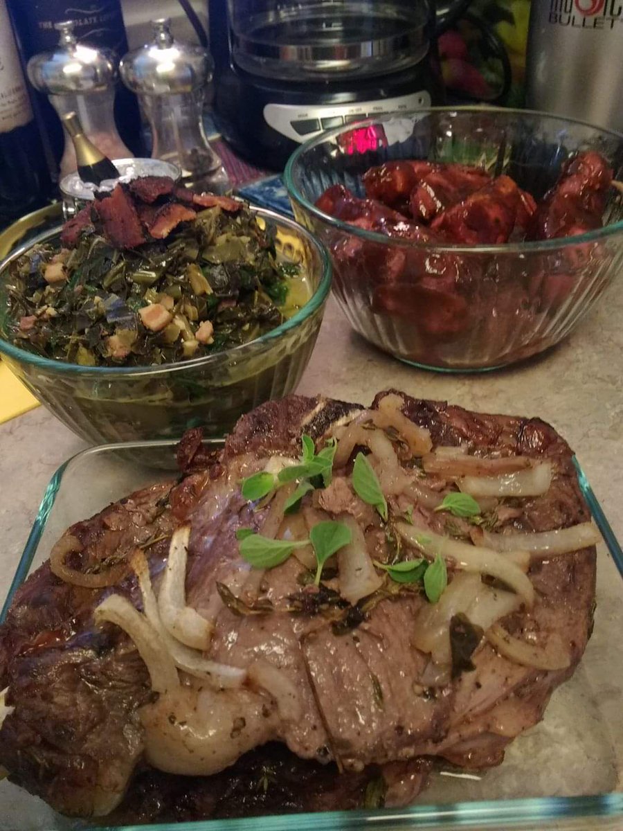 mamiof3kids's tweet image. The first and second pictures are cooking from this morning. (As I listened in on spaces)  I prepared my dinner for later..  even for tomorrow.  The third picture is from a bit back....
#ThrowThursday