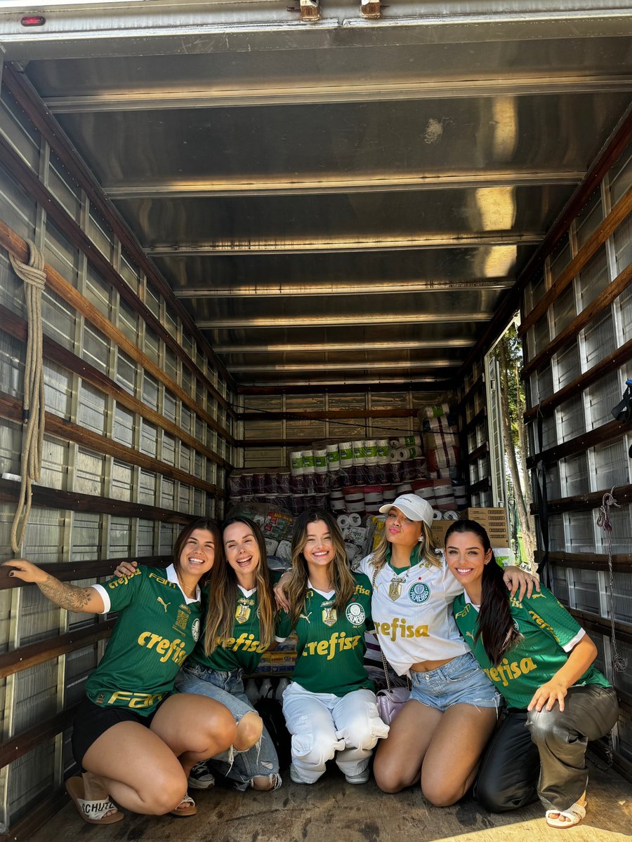 Keytalves2's tweet image. #RS estamos com vocês irmãos ❤️‍🩹🙏🏼 arrecadamos 15k em doações pro Rio Grande do Sul 🫶🏻