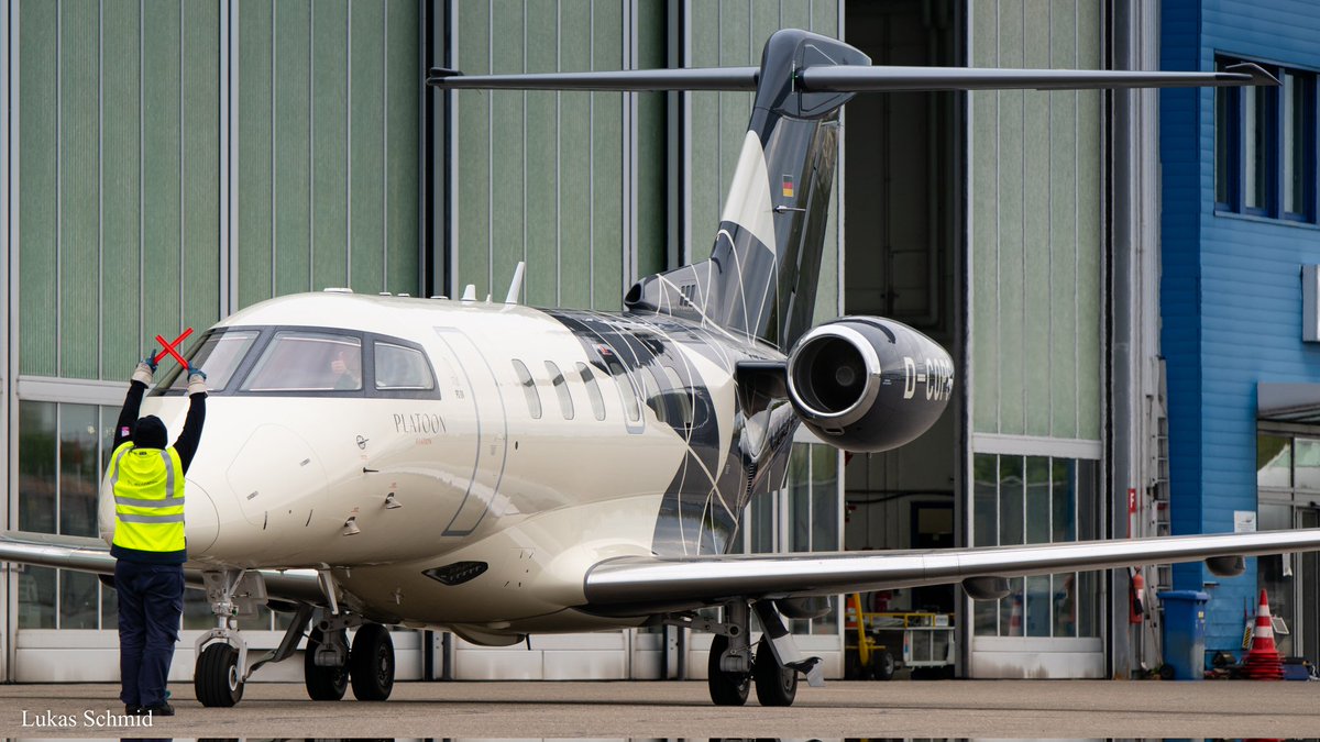 aviation_schmid's tweet photo. Platoon Aviation / Pilatus PC-24 / D-COPS / ZRH - 28.4.24

#AvGeek #planespotting #planes #planespotter #aviation #aviationphotography #spotting #ZRH #ZRHAirport #ZRHmovements #pilatus #pc24 #dcops #platoonaviation https://t.co/dBaoJilgZw