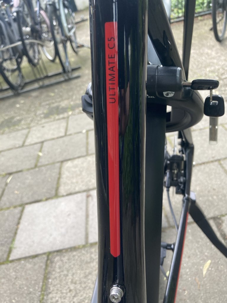 De Ultimate C5 Ltd  E-bike van <a href="/Gazelle_NL/">Koninklijke Gazelle</a> Riemaandrijving en 500Wh accu, Bosch Active line Plus middenmotor € 3699  maat D53  op=op