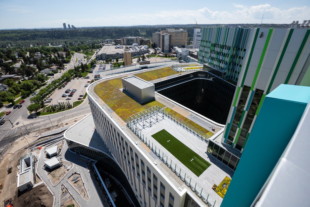 AHS_CancerCare's tweet photo. The Arthur J.E. Child Comprehensive Cancer Centre achieved LEED Gold certification. A rarity for a healthcare facility. Read about the features that make the building LEED Gold and how this will benefit patients.
https://t.co/0ITvoQoVyX https://t.co/kuVsdkbd09