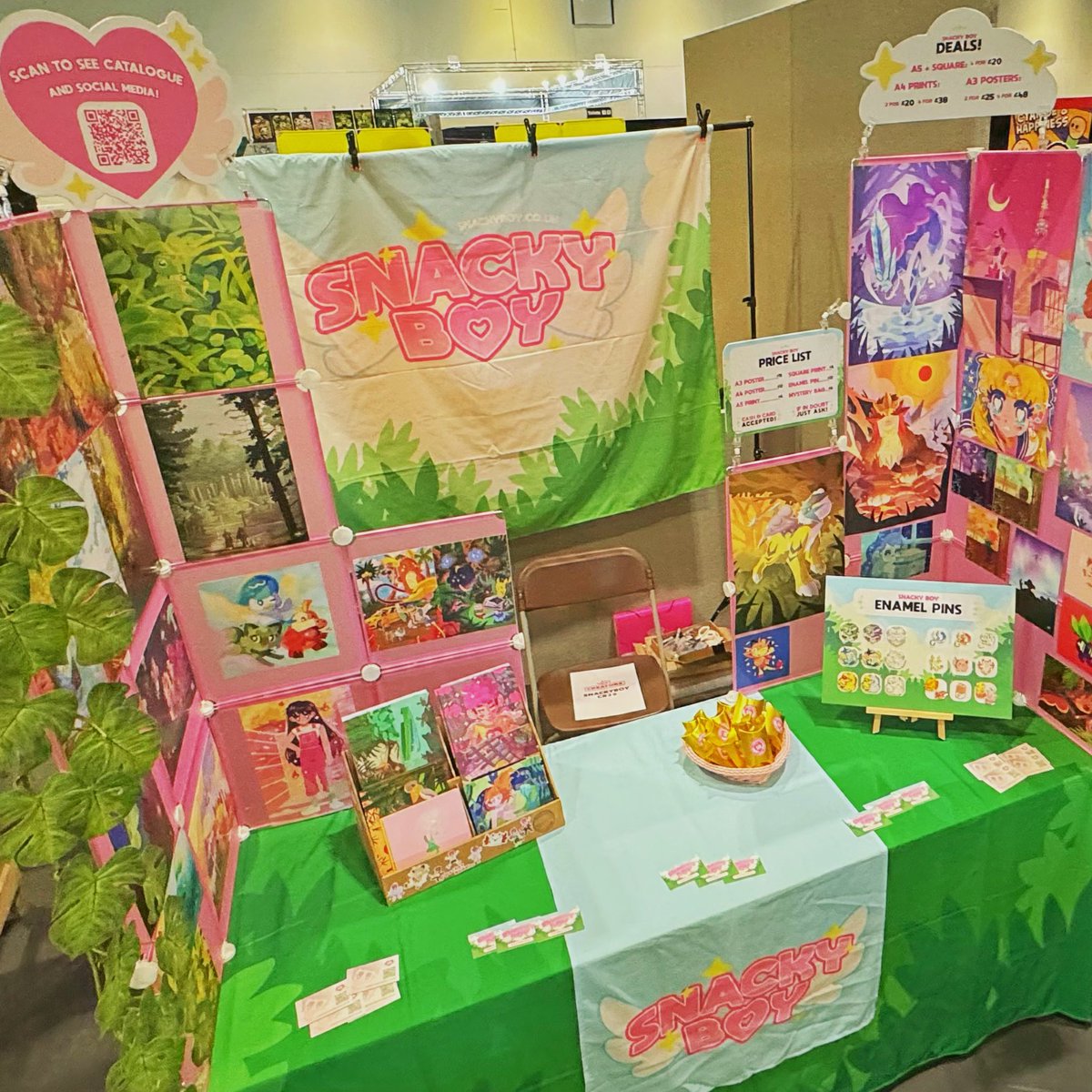 Snacky Boy 🍟 (@snackyboy) on Twitter photo My booth for <a href="/MCMComicCon/">MCM Comic Con</a> is all done, see you tomorrow 🥰🍃🌱 CR29 in the creator pavilion! My booth for <a href="/MCMComicCon/">MCM Comic Con</a> is all done, see you tomorrow 🥰🍃🌱 CR29 in the creator pavilion!