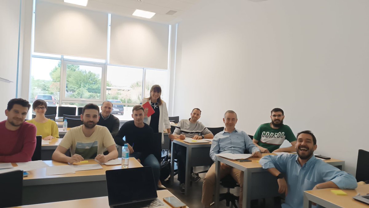 #FormaciónITA
La formación interna es clave para nuestro éxito! 
Hoy finalizamos nuestra 23 acción formativa. Taller de visión estratégica, con <a href="/UlisesGB5/">Ulises Gómez Boronat</a>💪📚 #EquipoPreparado 
#PersonasITA