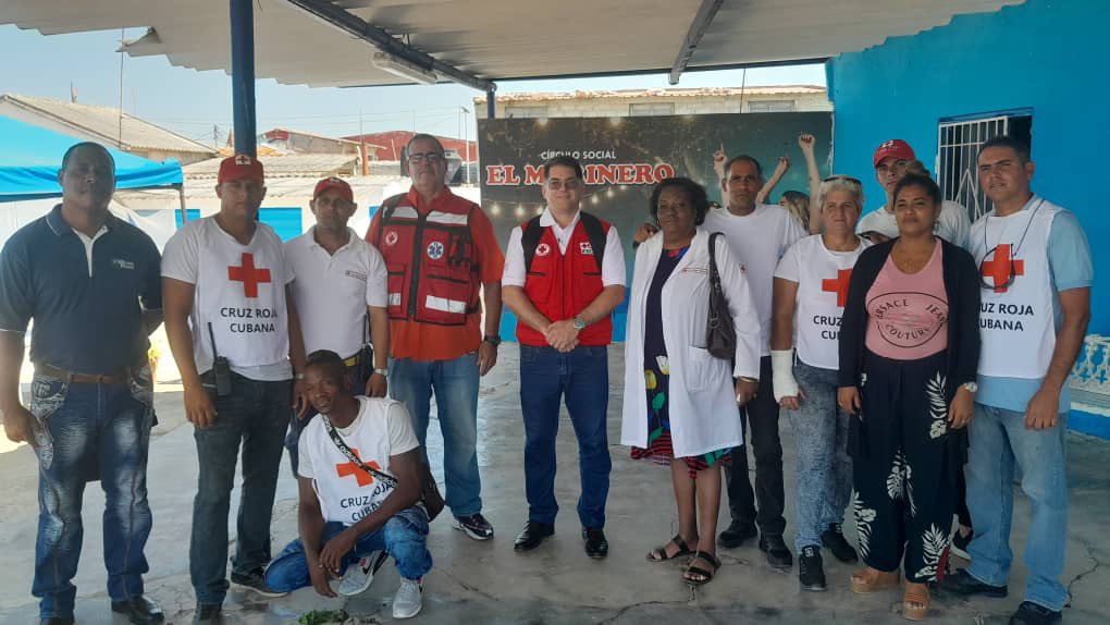 elie_gh's tweet photo. Escuchar a la comunidad es parte esencial de cualquier operación de respuesta. En el marco de la respuesta del @IFRC #DREF  la #CruzRojaCubana visita a la comunidad de Batabanó, Provincia de Mayabeque. Gracias #Voluntarios @redcrosscanada @ECHO_LatAm https://t.co/EAF4fjgul0