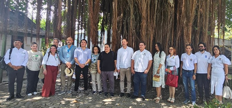 Estuvimos en #Aracataca acompañando a las víctimas y los comparecientes de las fuerzas públicas ante la @JEP_Colombia para desarrollar proyectos restaurativos. ¡Desde #Macondo se está escribiendo otra historia de reconciliación ejemplar para el país y el mundo!