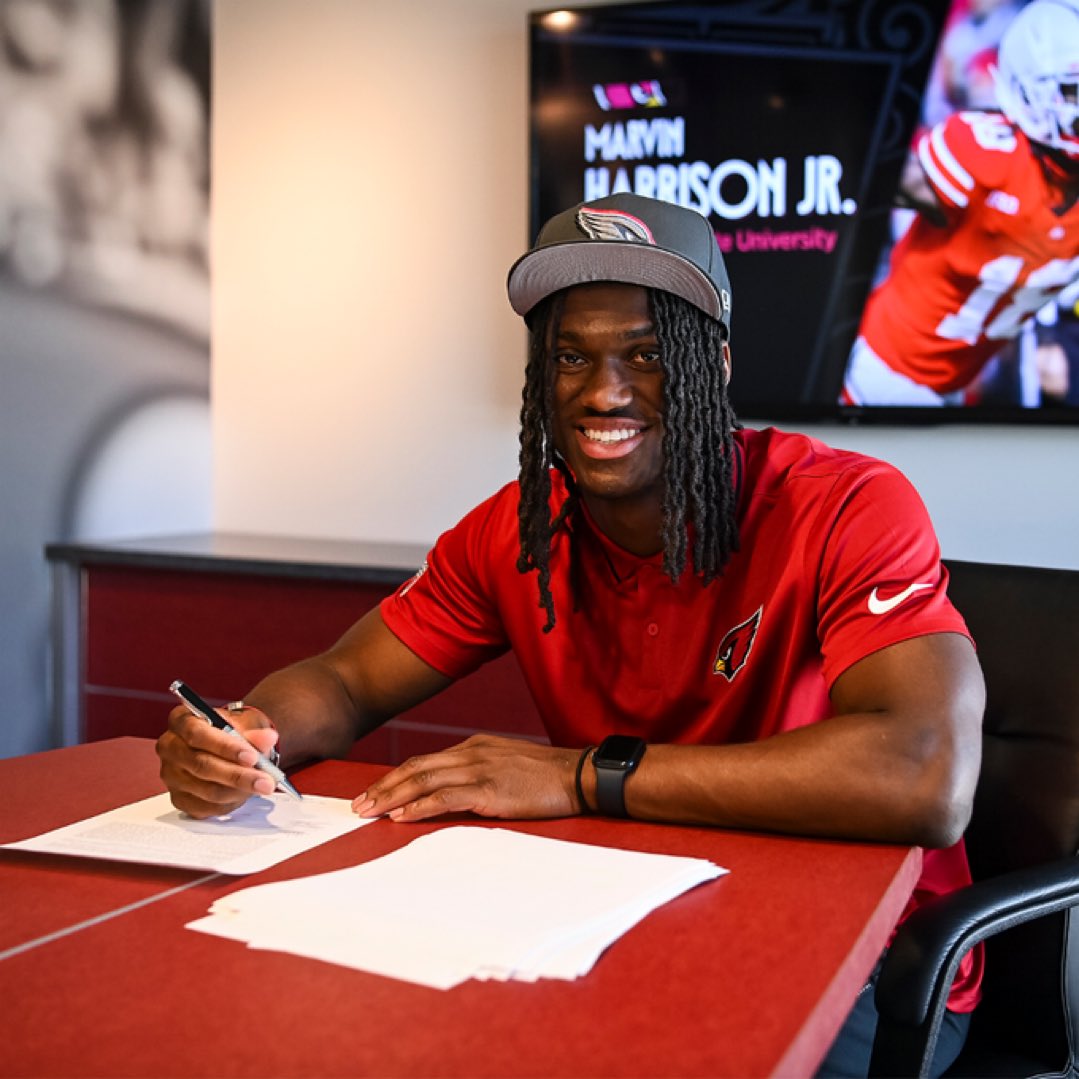 The #Cardinals have signed WR Marvin Harrison Jr. to his rookie deal. He gets a 4-year deal worth $35.37M, all of it being fully-guaranteed. His signing bonus is $22.5M.