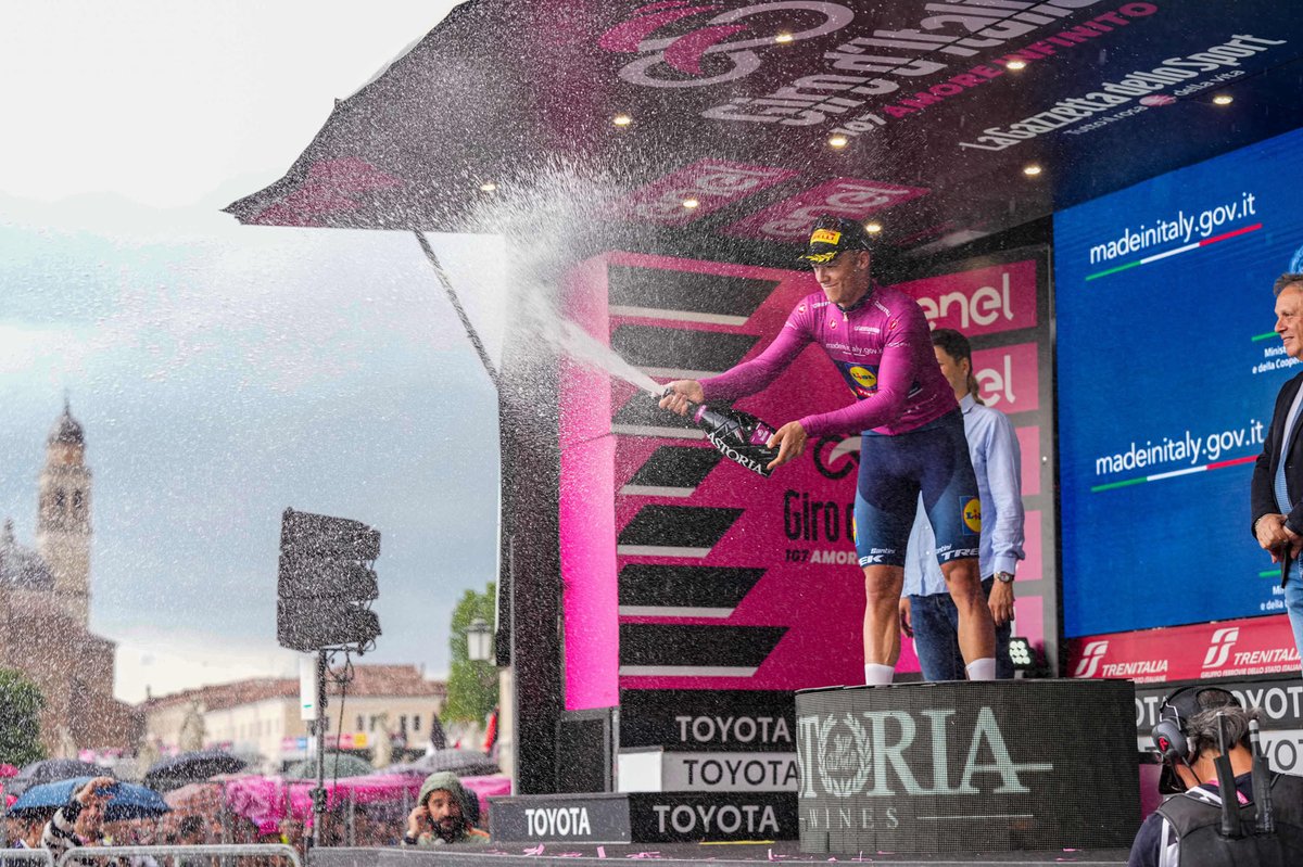TIM MERLIER VINCE LA DICIOTTESIMA TAPPA DEL GIRO D’ITALIA TADEJ POGACAR RIMANE IN MAGLIA ROSA bikenews.it/it/giro-ditali…