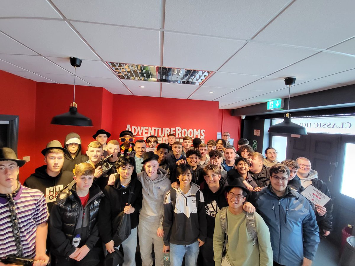 5th Years hit the town for their end of year trip to <a href="/AR_Escapegames/">AdventureRoomsDublin</a> today.  Summer exams are on next week so they deserve this little treat! #ERST #ERBB