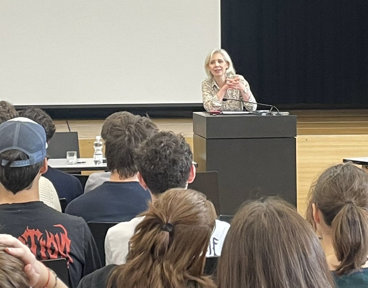 Maria Rotheiser-Scotti (@rotheiserscotti) on Twitter photo Im Rahmen von #EUinSwissSchools besuchte ich im Mai die Kantonsschulen Solothurn und Chur. Interessanter Austausch mit den Jugendlichen über die 🇪🇺~🇨🇭Beziehungen & aktuelle politische Themen. 🙏 für die spannenden Fragen! <a href="/AustriaInCH/">Austria in Switzerland</a> <a href="/MFA_Austria/">MFA Austria</a> Im Rahmen von #EUinSwissSchools besuchte ich im Mai die Kantonsschulen Solothurn und Chur. Interessanter Austausch mit den Jugendlichen über die 🇪🇺~🇨🇭Beziehungen & aktuelle politische Themen. 🙏 für die spannenden Fragen! <a href="/AustriaInCH/">Austria in Switzerland</a> <a href="/MFA_Austria/">MFA Austria</a>