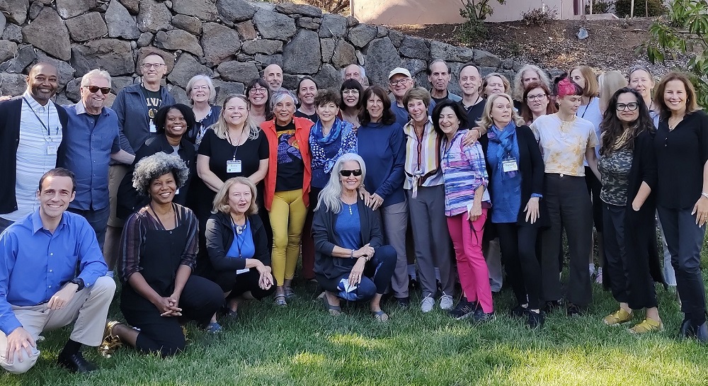 All Berrett-Koehler authors and friends are invited to our 2024 annual BK authors retreat!
When: Nov 1-4
Where: Jesuit Retreat Center, Los Altos, CA
What: 4 days of strengthening old connections, forging new friendships, and transformative conversations.

bkauthors.org/event/2024-bk-…