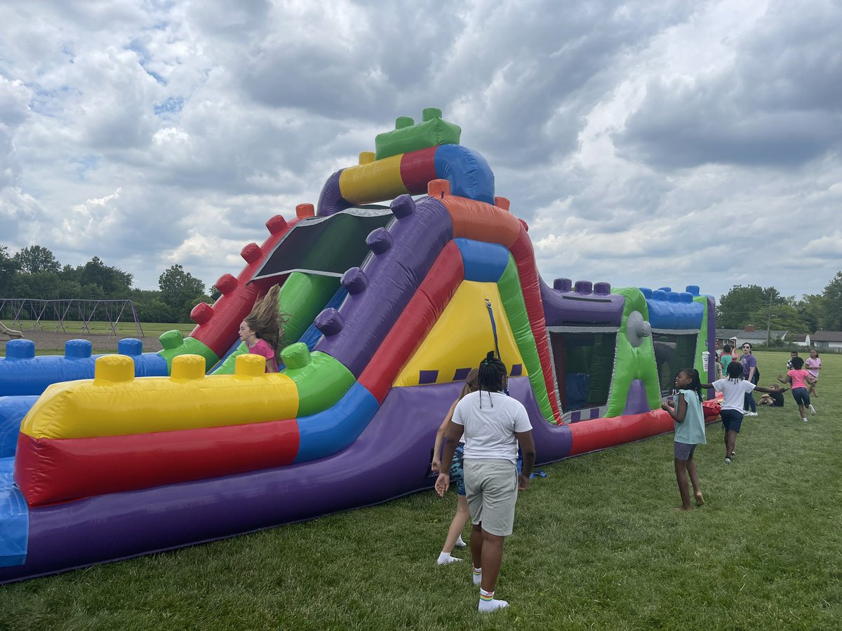 Miss McMannis tweet media