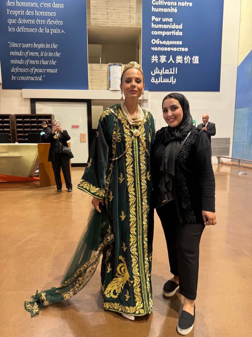 SalouiChaima's tweet photo. @RIHANNA78661386 لعزززز😍😍🇲🇦🇲🇦 https://t.co/GGcC8DHXGE