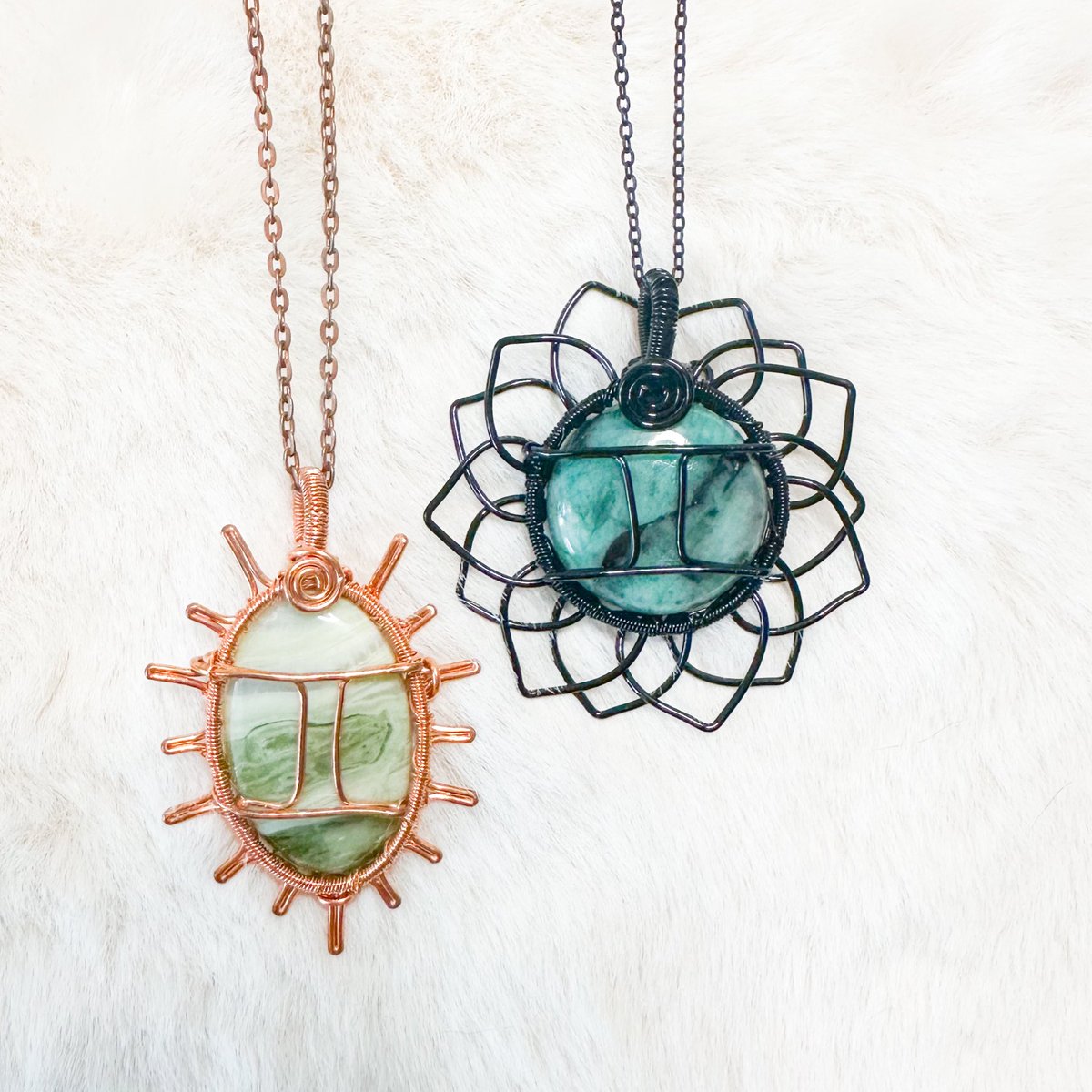 Gemini necklaces for Gemini szn ♊️

apart of my “forest air” collection coming Friday May 24th at 8pm eastern time <3