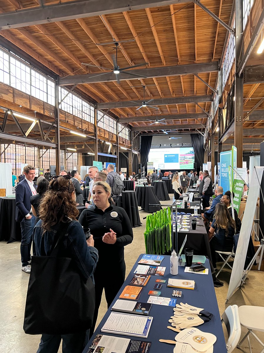 archpaper's tweet photo. #CAConference is almost here 👀! Join us along with @usgbcca at the @solabeehive📍 to discover the newest info around green building, innovative products and companies, and have fun while mingling with your peers! https://t.co/2ewusha27u   https://t.co/gI1oWMAHuV https://t.co/f3170dEPay