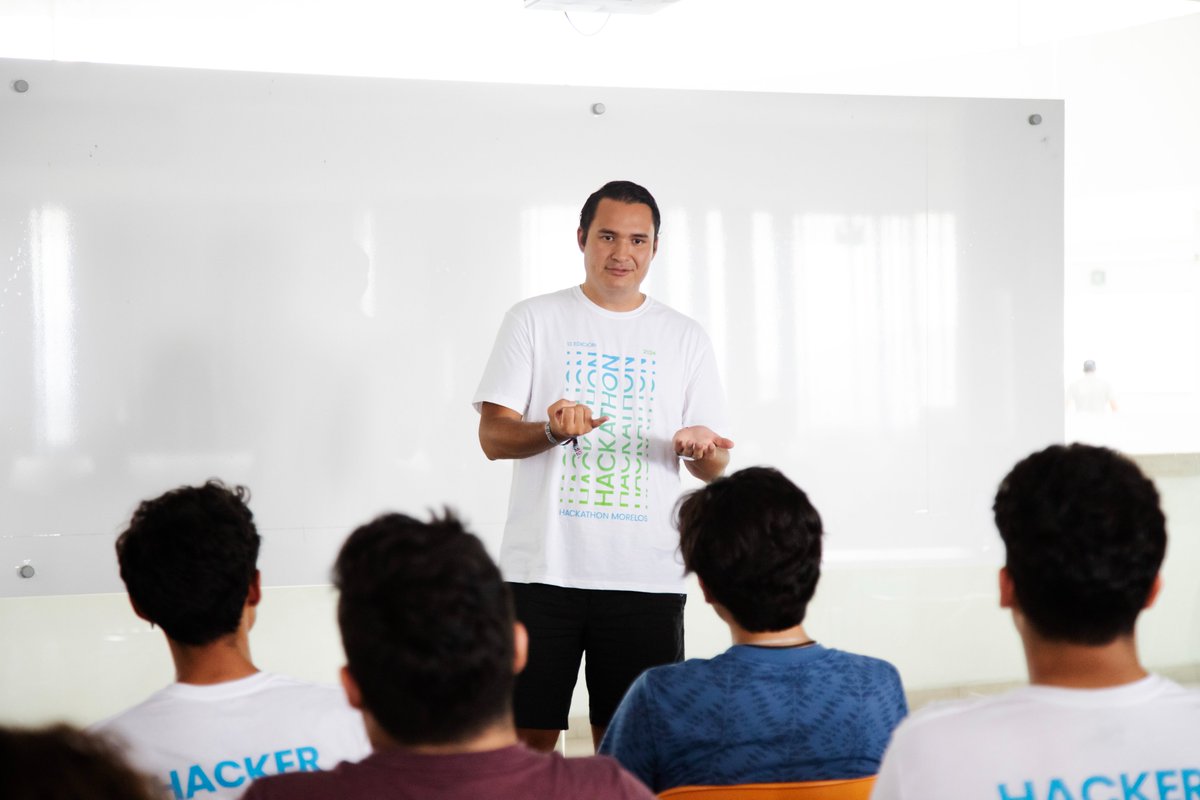 HackMorelos's tweet photo. ¡Gracias talleristas! 🙌 Queremos expresar nuestro más sincero agradecimiento por su valiosa participación en el Hackathon Morelos, 13ra edición. Gracias a su dedicación y generosidad, nuestros hackers aprendieron, se inspiraron y crecieron en sus proyectos. https://t.co/lWiGTXaJjr