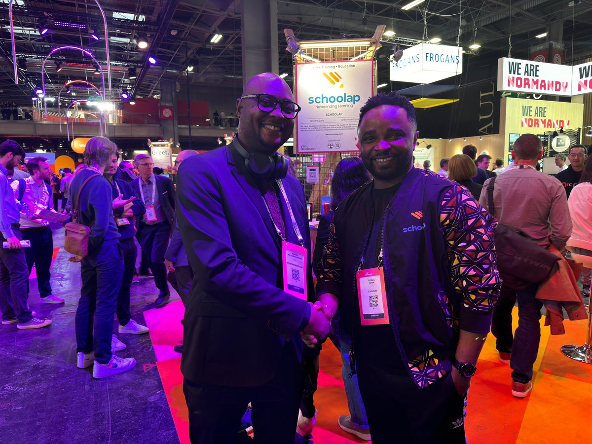 #VivaTech2024 #Jour2 Des rencontres prometteuses ! @padmpme et @KaiOStech à notre stand ! Échanges enrichissants avec des acteurs clés de l'écosystème tech africain. Notre engagement pour une éducation de qualité en Afrique se renforce ! De belles surprises arrivent par ici ! ☺️