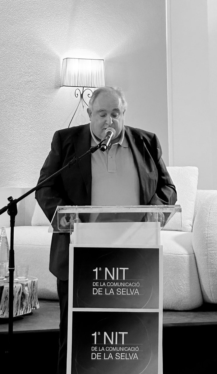 El president del #CPCGirona, <a href="/jordigraur/">Jordi Grau Ramió</a>, clou la 1a #NitdelaComunicacióSelva amb un discurs que defensa el valor del periodisme i la necessitat de posar límits a la IA. “Sempre faran falta professionals del periodisme i la comunicació. El periodisme cal més que mai”, diu.