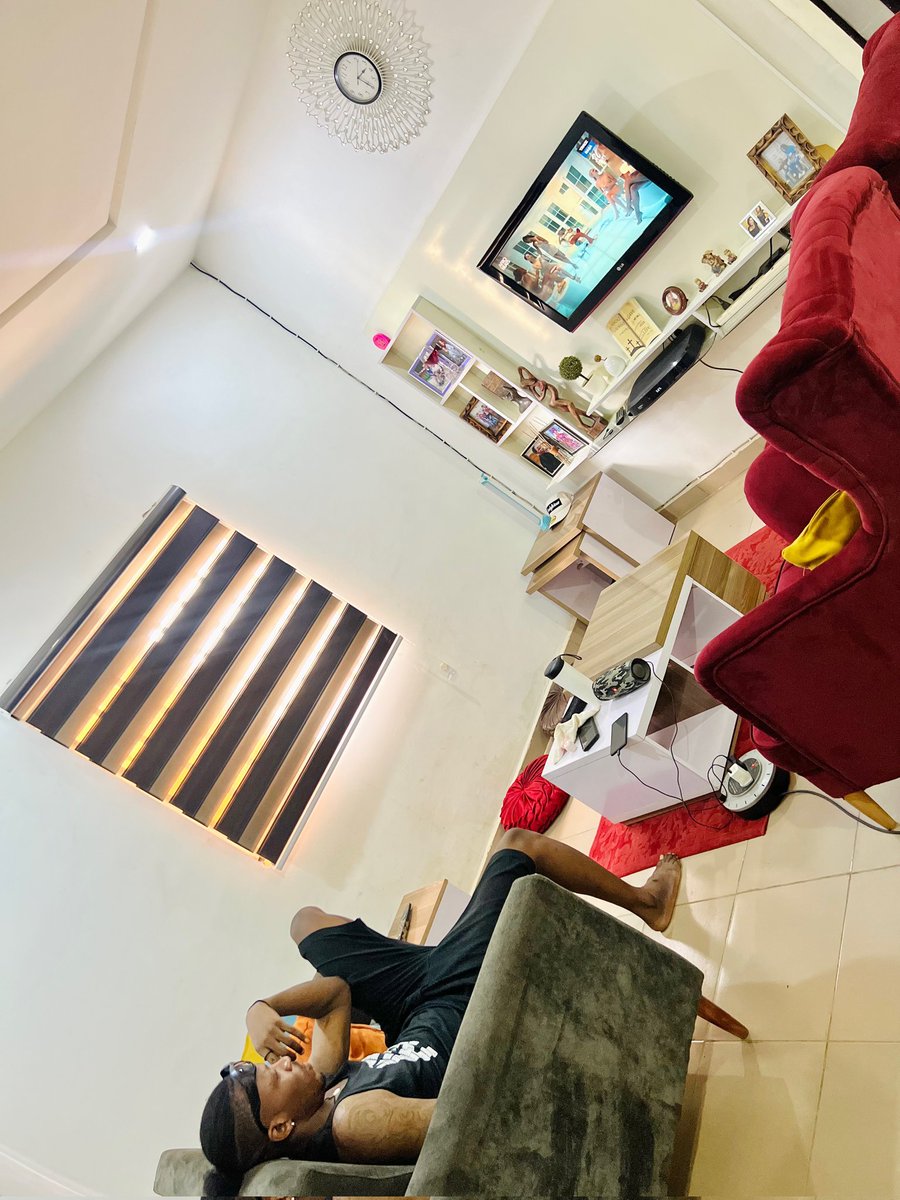 dandypama's tweet image. I've been loosing friends and finding peace, but honestly that sounds like a fair trade to me #BlackSheep #Korrect #BAD 🕊