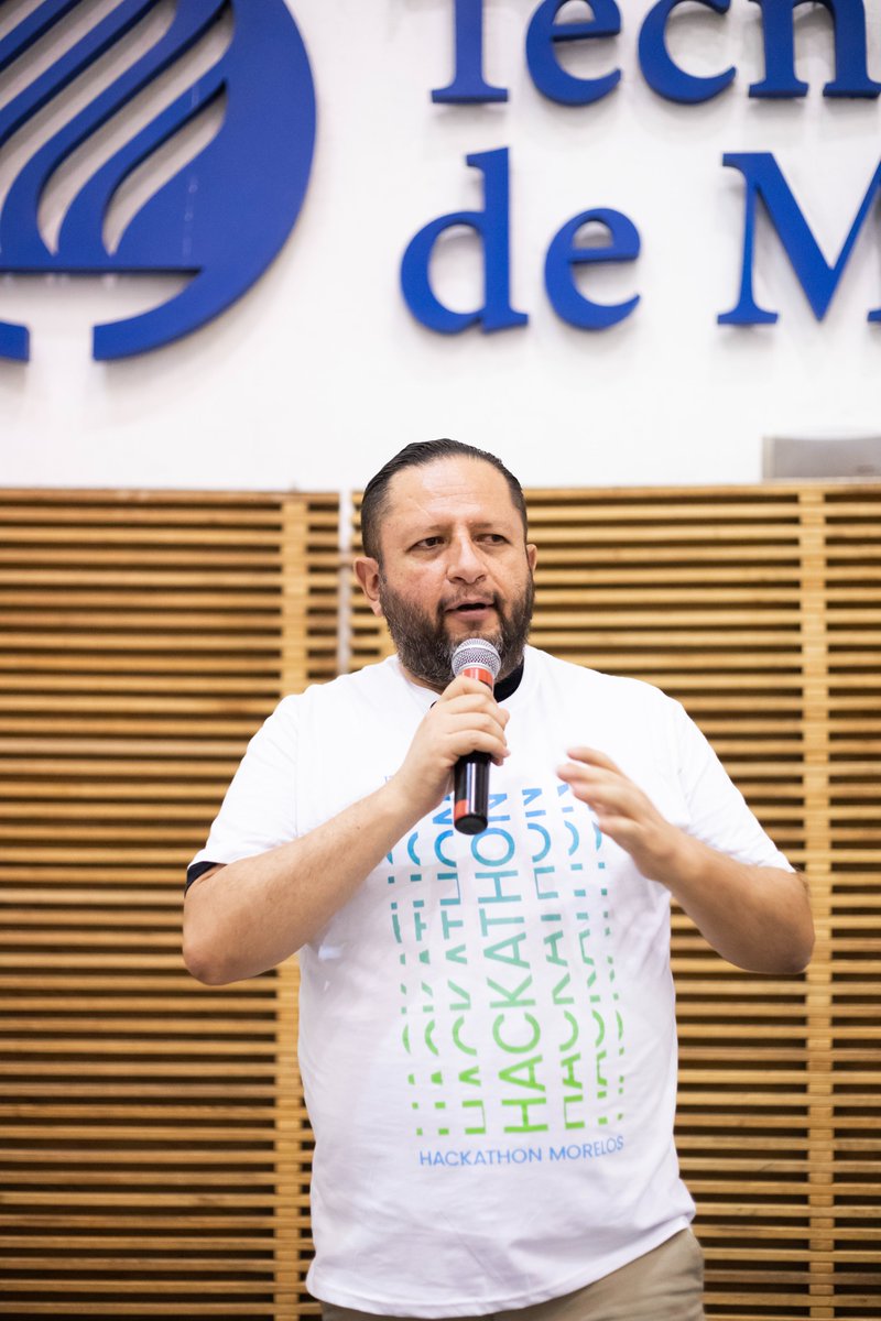 HackMorelos's tweet photo. Su tiempo y esfuerzo no solo enriquecieron el evento, sino que también fomentaron un ambiente de colaboración y aprendizaje fundamental para el éxito de iniciativas como esta. Además, sabemos que su impacto perdurará en el desarrollo profesional de los jóvenes tecnólogos. 💡🤝 https://t.co/qnu5AtHJak