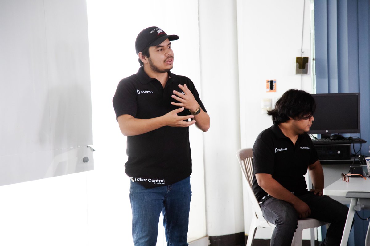 HackMorelos's tweet photo. Su tiempo y esfuerzo no solo enriquecieron el evento, sino que también fomentaron un ambiente de colaboración y aprendizaje fundamental para el éxito de iniciativas como esta. Además, sabemos que su impacto perdurará en el desarrollo profesional de los jóvenes tecnólogos. 💡🤝 https://t.co/qnu5AtHJak