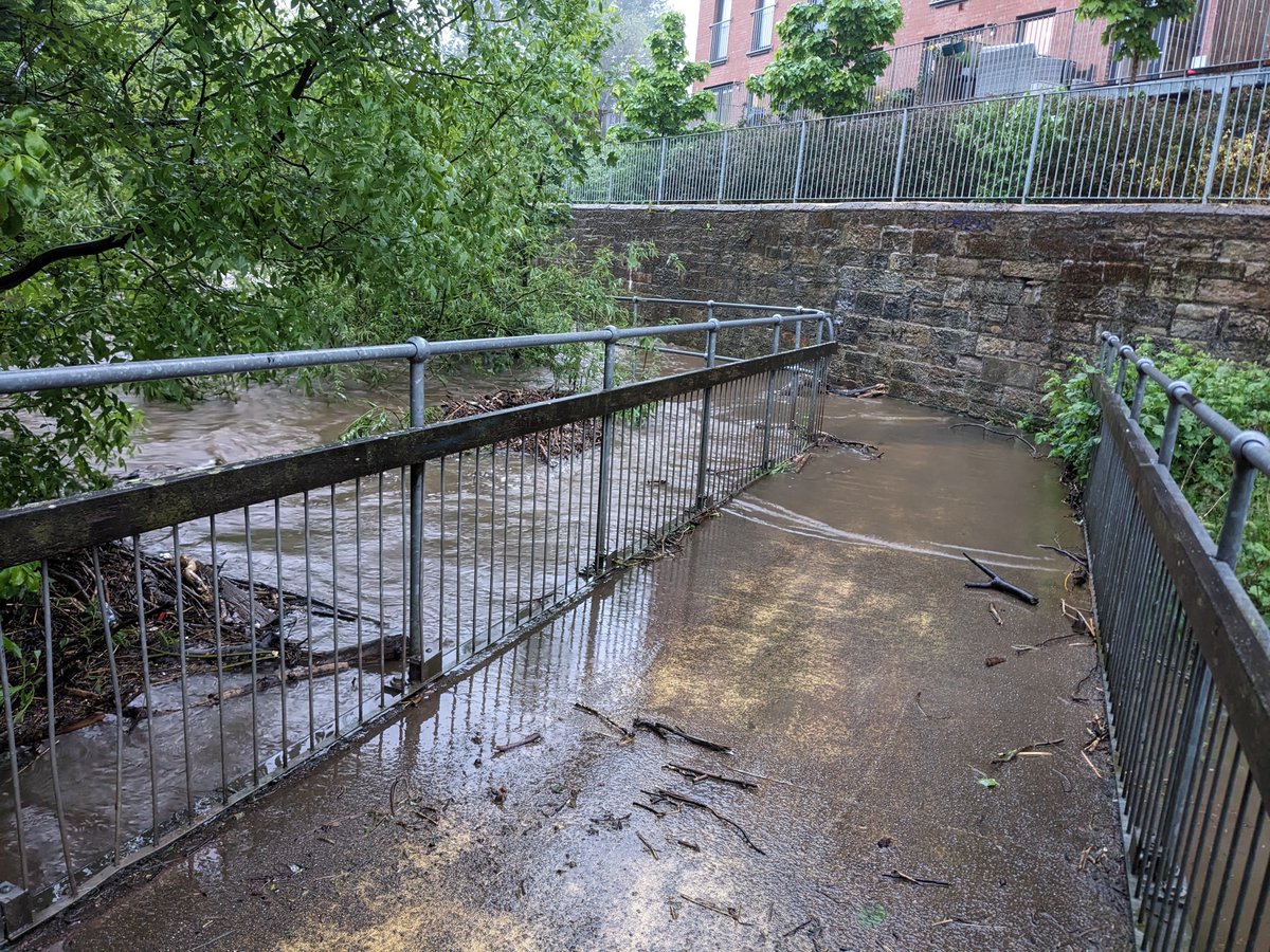 Rob Earl tweet media