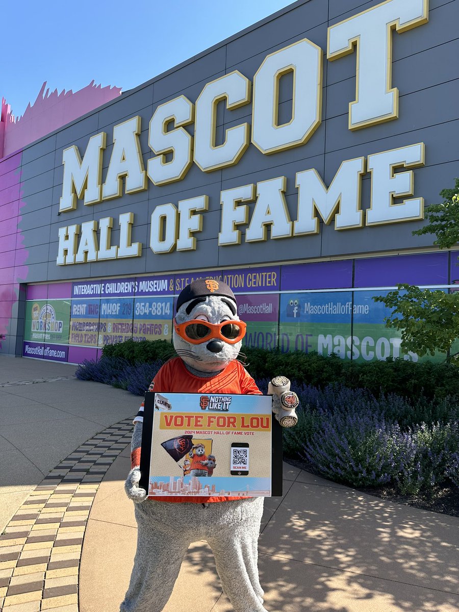 LouSeal01's tweet photo. Giants Win AGAIN!!! Now help ME WIN a spot in the @MascotHall of Fame!! #SFGiants #LouSeal 
https://t.co/cID01tB8VT https://t.co/XeHYID51Rn