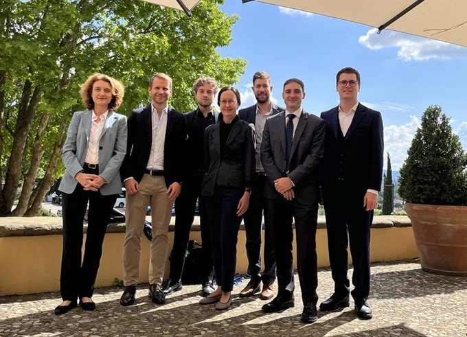 D_Schwarzer's tweet photo. Great day at @EUI_EU in Florence! The first day of #SEU2024 has come to a close.
Team Europe @BertelsmannSt is delighted to contribute to panels on #competitivenes, green transition & building back 🇺🇦 @malte_zabel @schwabecon @MiriamKosmehl https://t.co/CSXKWsnGgQ