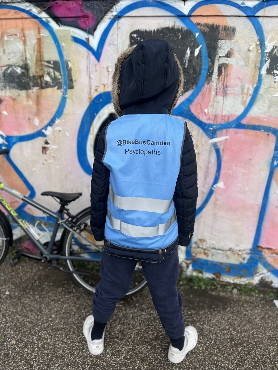 Wonderful #BikeBus this morning with our brand new high viz vests. Thank you @camdencyclists !! Back after half term #psyclepaths #Camden #PrimroseHill #BelsizePark #sustainabletravel #schoolrun