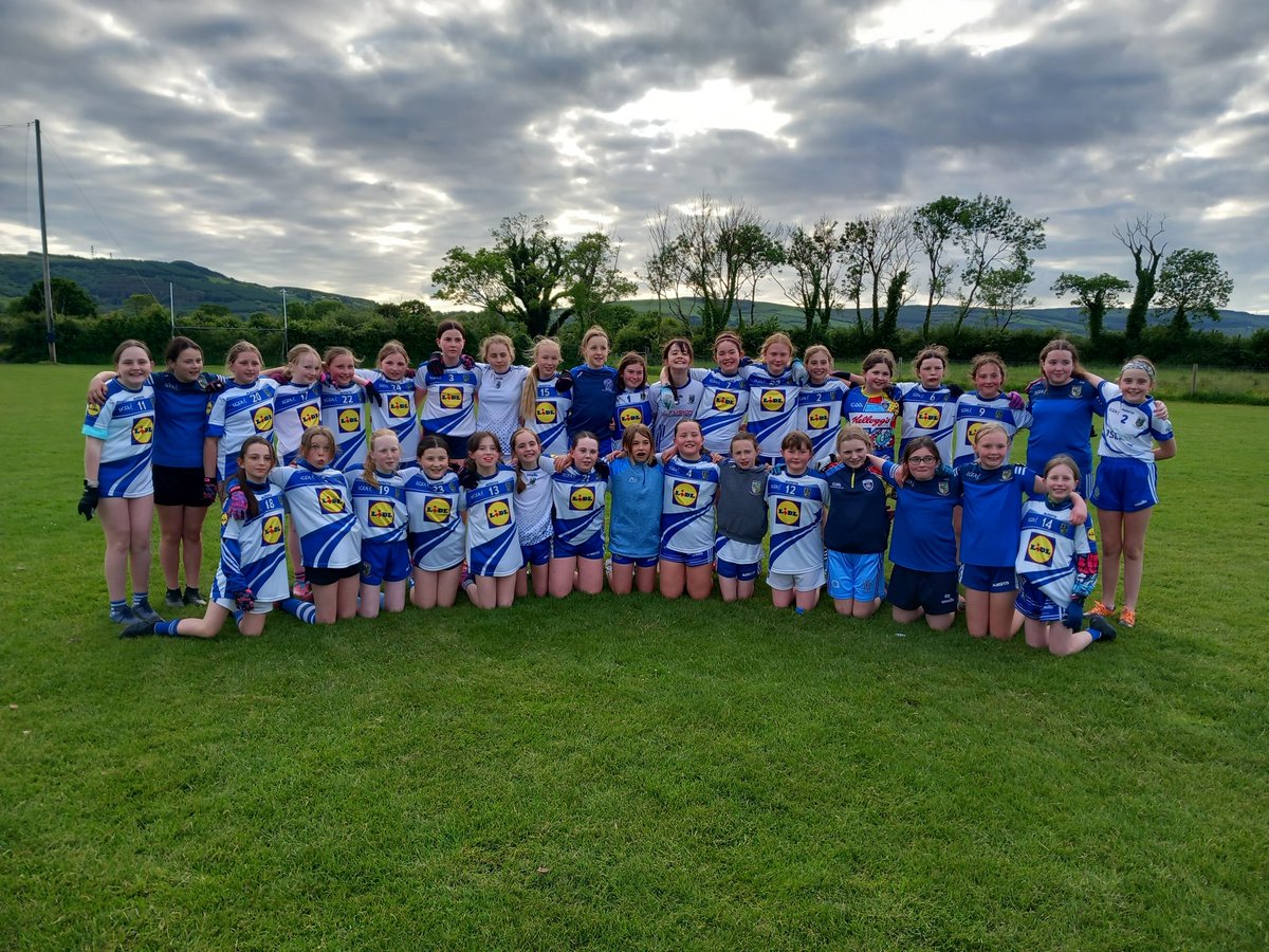 Huge well done to the brilliant Monagea U12 team & Feohanagh/Castlemahon U12 team who played excellent football this evening in Monagea GAA Pitch. Great skills on show. Each & every player giving 💯. Well done girls. Great credit due to the girls wonderful coaches 👏