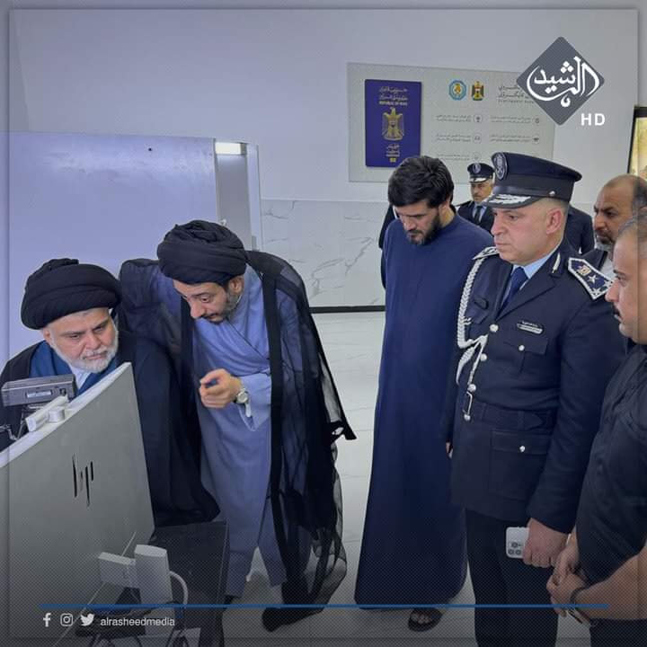 Mohammed_alhu13's tweet photo. اكو سياسيين  الجواز يجيهم للبيت  والسيد بنفسه يروح ويحجز حاله حال اي مواطن
يدل على تواضعه وزهده والكل يعرف اغلب الشخصيات التي لاترتقي الى مستوى سماحة القائد السيد مقتدى الصدر أعزه الله وهمه ببيوتهم يجددون للهم جوازات الهم ولعوائلهم 
لكن سماحته يرفض ذلك وينمي في المجتمع روح الزهد والتواضع .