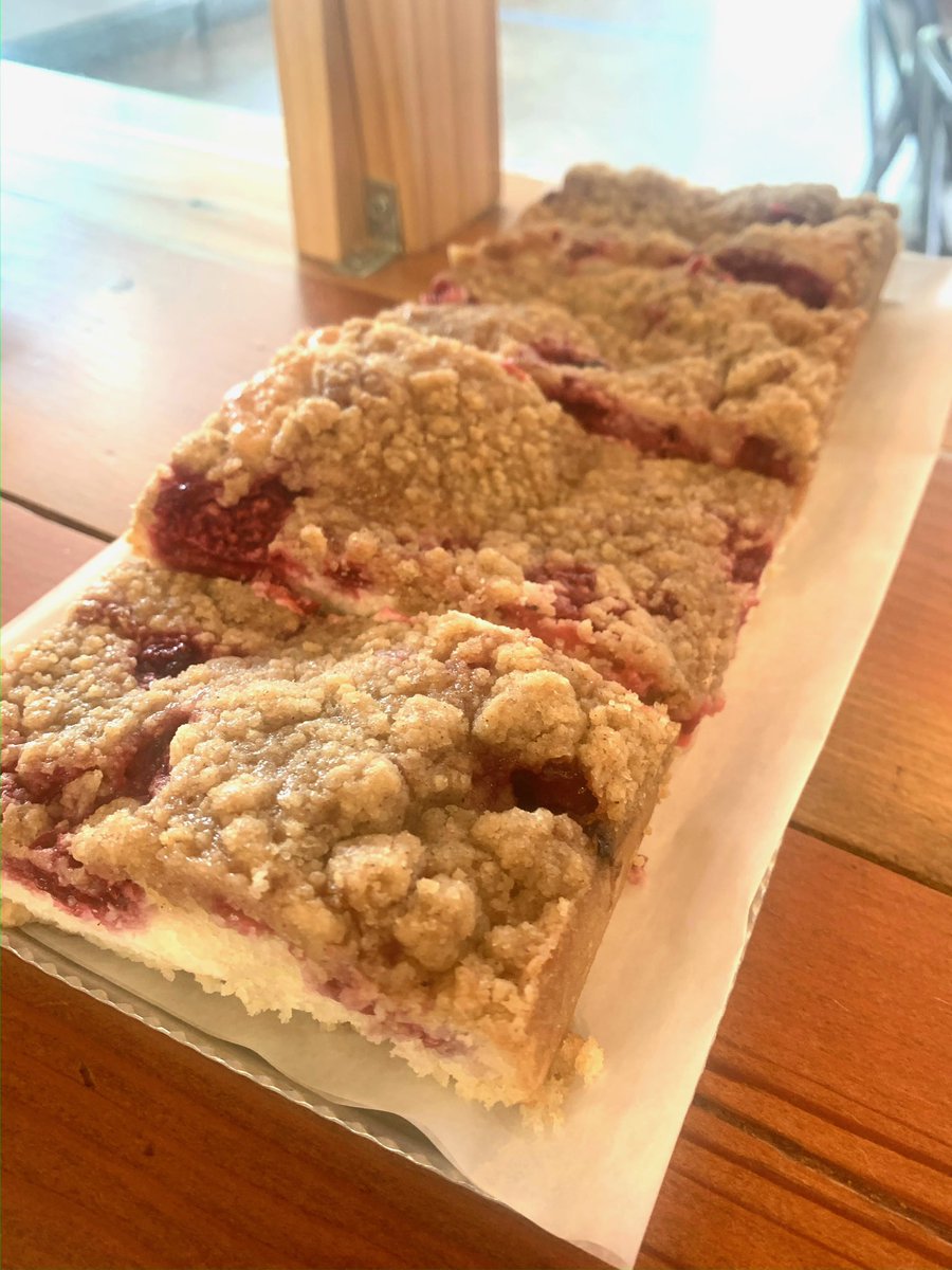 Mud Pie Bakery tweet media