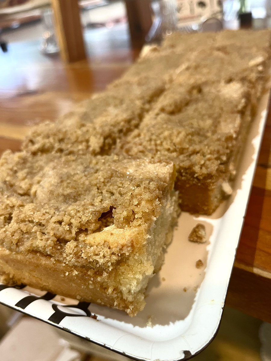 Mud Pie Bakery tweet media