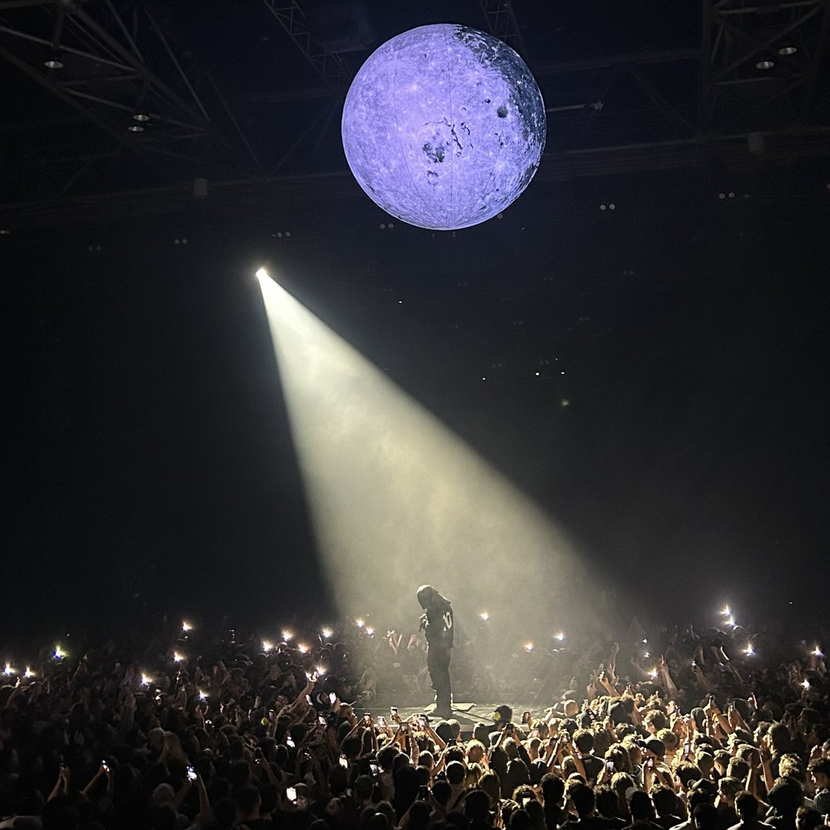 60sLaLune's tweet photo. 🤩 Les guests présents au Zénith de So La Lune : 

• Yung Poor Alo
• Zamdane 
• Favé
• Roshi
• Elh Kmer 
• Lujipeka 
• Khali https://t.co/ODQ2nK8mBB