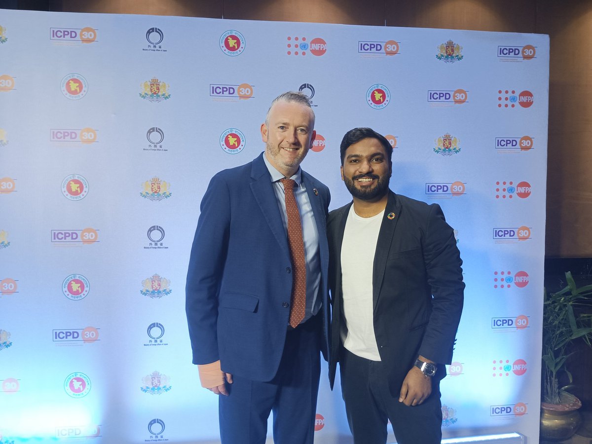 Had an insightful meeting with Pio Smith, @UNFPAAsiaPac at the ICPD30 Global Dialogue in Dhaka! Grateful for the opportunity to discuss key issues & collaborations on strengthening #YPEERPakistan & advancing #SRHR and youth empowerment in our region. #ICPD30 #YouthAdvocacy #ISYD