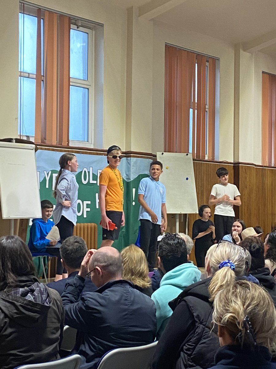 NewtongrangePS's tweet photo. What an incredible show from our P7βs tonight, performing βIβm an 11 Year Old Get Me Out of Hereβ. You should be so proud of yourselves! I know we are! #aspirebelieveachieve #p7show #iman11yearoldgetmeoutofhere #proud https://t.co/qPKefkRZaR