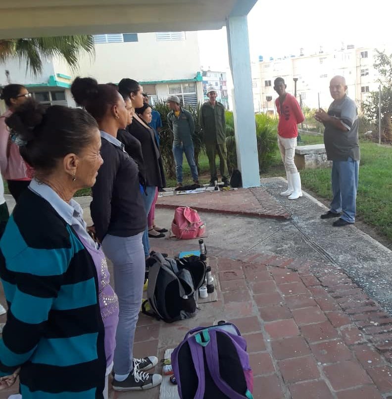 📍Se preparan los trabajadores de vectores para realizar acciones de control en la comunidad para el autofocal en Consolación del Sur. #PinarXNuevasVictorias #CubaPorLaVida
