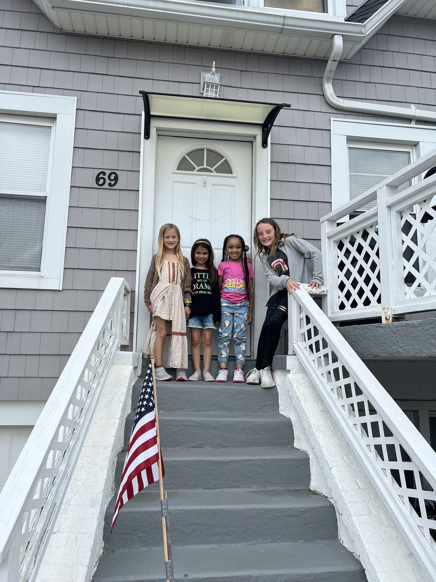 Nicolette Samardich tweet media