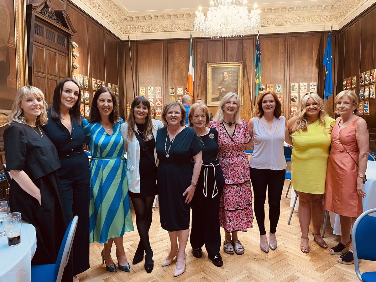 Claire O'Connor tweet media