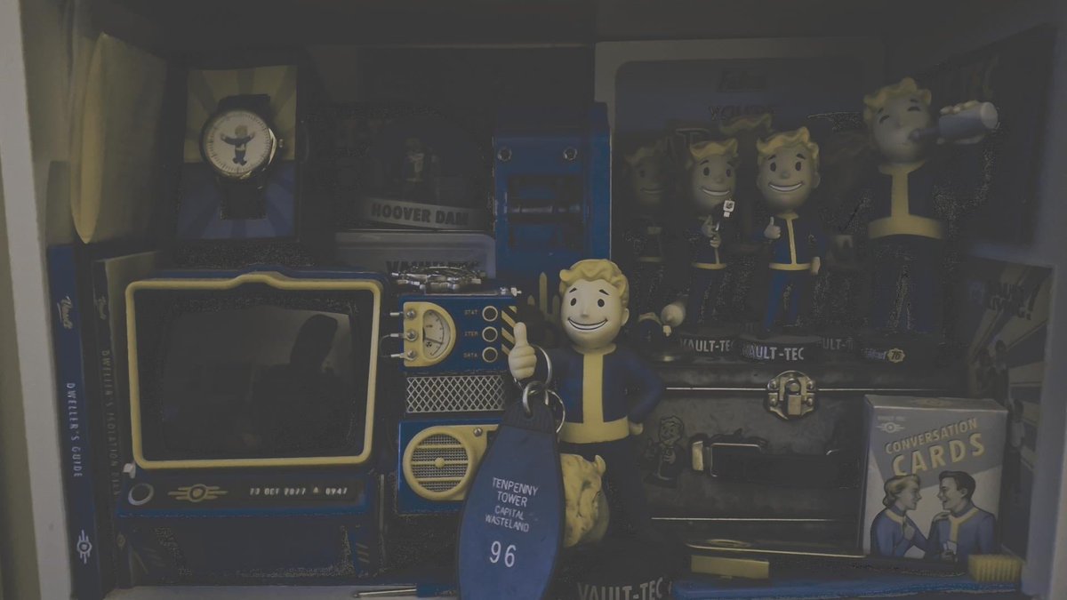 TipToePigeon200's tweet photo. (And appreciate your Vault Tec collection just as much as you) https://t.co/XxReHTz0XE