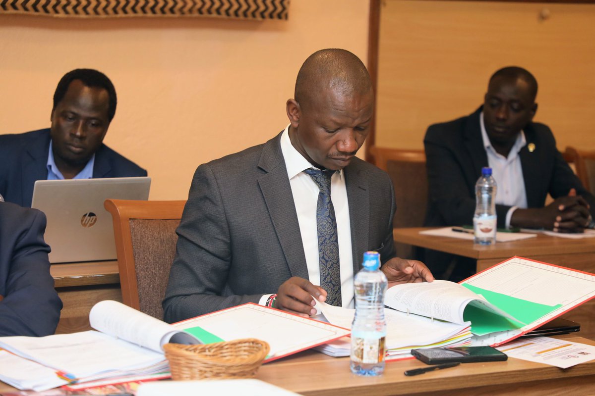 kipkuruichepp's tweet photo. Earlier today I joined the Working Committee that was established to unbundle and transfer the functions of Regional Development Authorities (RDAs), convened today under the leadership of IGRTC Chairperson Kithinji Kiragu.
#IGRTC https://t.co/n3bIURbgG3