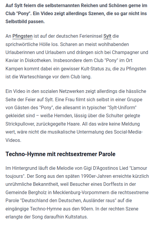 AfaNord's tweet photo. Rassistische Parolen auf #Sylt bei dem "Pony Club" #Kampen. Eine feiernde Gruppe grölt "Deutschland den Deutschen, Ausländer raus", eine Frau filmt sich selbst dabei & singt mit. Ein Mann imitiert Hitler & zeigt ungestört den #Hitlergruß. Deutschland 2024.
#NoNazis #SyltEntern https://t.co/ZSr6o3Ko0H