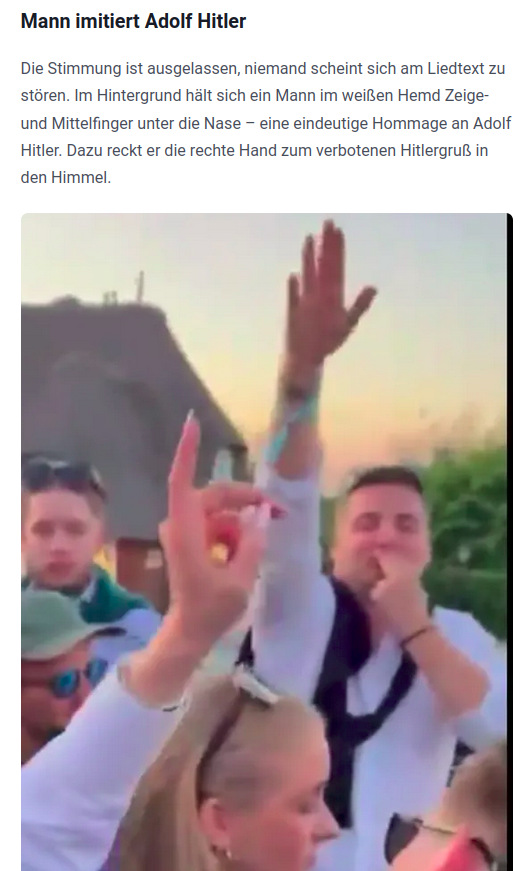 AfaNord's tweet photo. Rassistische Parolen auf #Sylt bei dem "Pony Club" #Kampen. Eine feiernde Gruppe grölt "Deutschland den Deutschen, Ausländer raus", eine Frau filmt sich selbst dabei & singt mit. Ein Mann imitiert Hitler & zeigt ungestört den #Hitlergruß. Deutschland 2024.
#NoNazis #SyltEntern https://t.co/ZSr6o3Ko0H