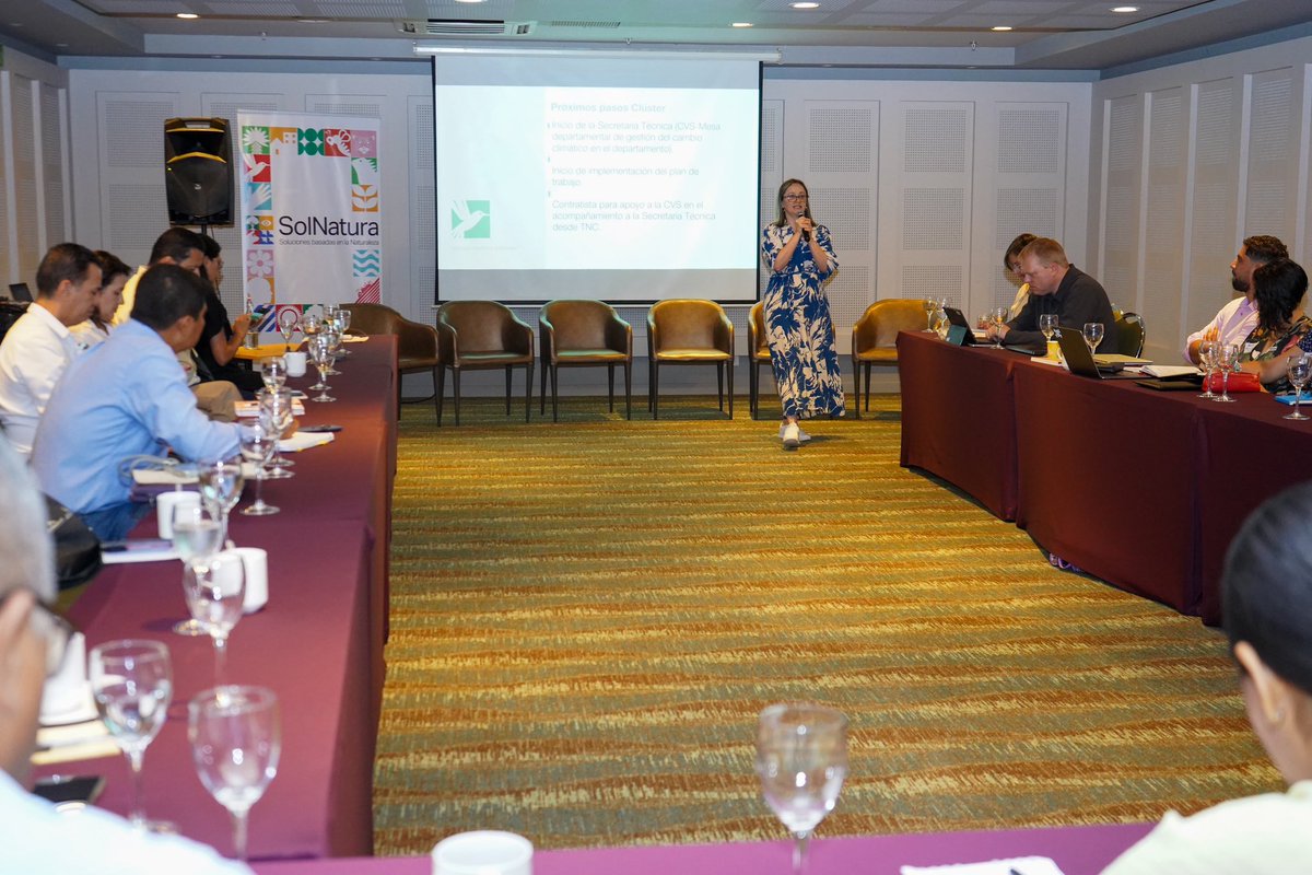 CorporacionCVS's tweet photo. #ElAmbienteNosUne🌳 Participamos del evento de Lanzamiento del Clúster de Innovación e Investigación de Soluciones basadas en la Naturaleza de Córdoba.

La CVS asumirá la Secretaría Técnica del Clúster durante el  primer año, el cual estará vinculado a la Mesa Departamental de Cambio Climático y contará con el apoyo del Comité Interinstitucional de Negocios Verdes

El objetivo es avanzar en la búsqueda de herramientas tecnológicas 💻, científicas 🔬 e innovadoras 🚀 para abordar los problemas ambientales y climáticos. 🌍☁️ Esta iniciativa busca promover soluciones sostenibles 🌱 y basadas en la naturaleza 🌳 para enfrentar los desafíos actuales.

¡Es un paso importante hacia la colaboración y la implementación de medidas concretas para proteger nuestro entorno! 🌎✨

#CórdobaTerritorioSostenible