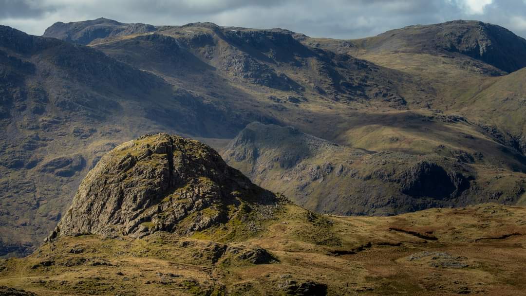 Chrisp_2019's tweet photo. Pike o Stickle standing out in the landscape, was a fantastic day of hiking on the fells around Stickle tarn

#wainrights #lakedistrict #nationaltrust #hiking https://t.co/4rjR8qpY92