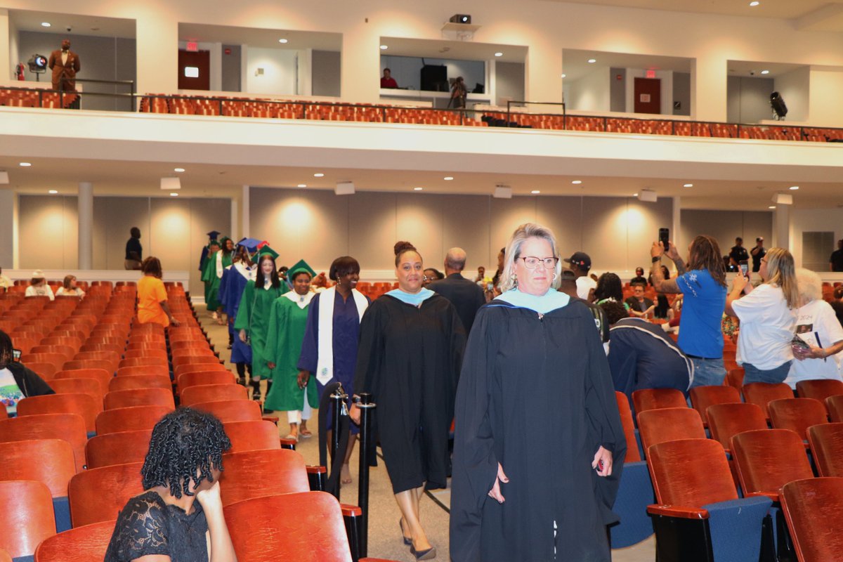 GriffinSpalding's tweet photo. Congratulations to the @AZKSrong Class of 2024 graduates! "This chapter is done, but the story's not over." 🎓 #GSCSGrad24 @GriffinSpalding https://t.co/8saIHvrApJ