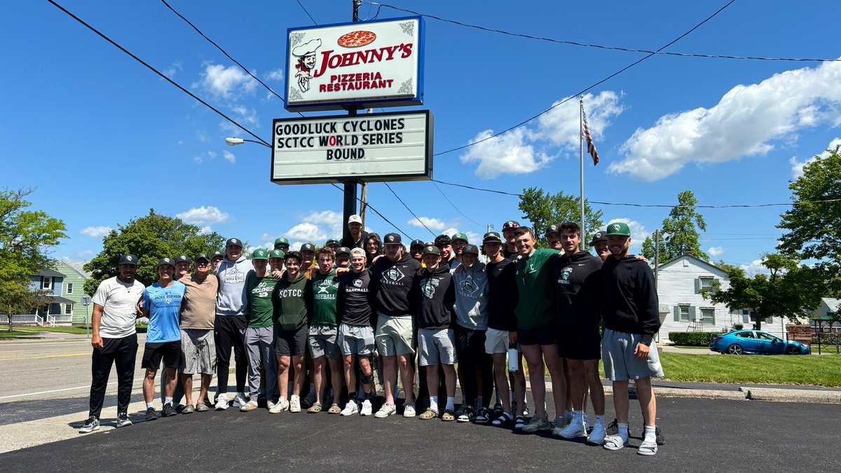 Pit stop🌪️ 

📍 Johnny’s Pizzeria

S/o to the Greico and Reeve family for the support and making this happen! 🤝