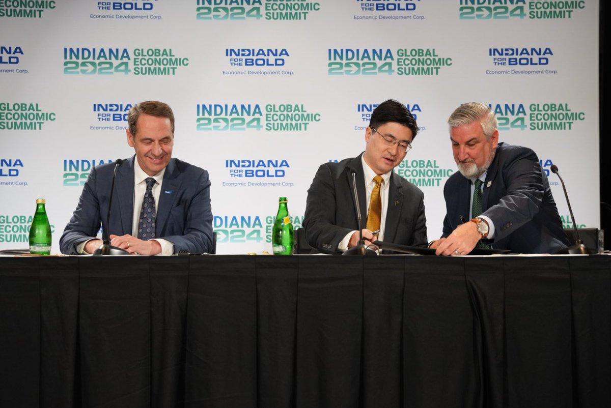 Thrilled to see @Elanco and @LifeAtPurdue launch the One Health Innovation District! This hub will elevate #Indiana as a life sciences leader, fostering groundbreaking collaborations. Exciting times ahead! #INGlobalSummit events.in.gov/event/gov-holc…