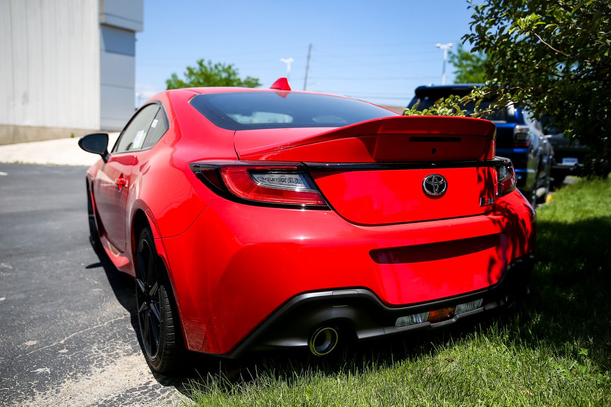 YarkToyota's tweet photo. Thrill-seeker’s delight. The Toyota GR86’s fierce handling and exhilarating 2.4L boxer engine enhance every second behind the wheel. 

Get the 2024 Toyota GR86 at https://t.co/ZIT7CW1tqn! https://t.co/UHDBiHY2uZ