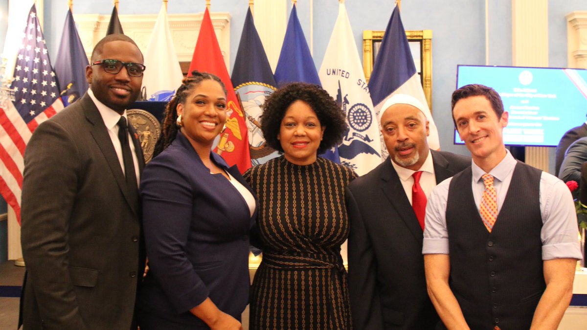 This morning, @DOCCommish and members of the Department who have served on sea in the military helped @NYCMayor kick off 2024 #FleetWeek at #GracieMansion. Read more at bit.ly/3QZytPH. @USMC @USNavy @USCG