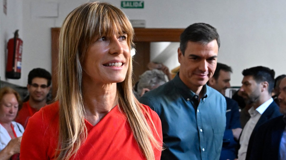 🇪🇸 | ÚLTIMA HORA El juez confirma acusaciones penales contra Begoña Gómez, esposa de Pedro Sánchez, por corrupción y tráfico de influencias. El Juzgado de Instrucción número 41 de Madrid menciona a Gómez como investigada por contratos denunciados por el sindicato Manos